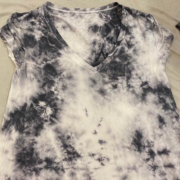 Tops - Picture 4 of 16